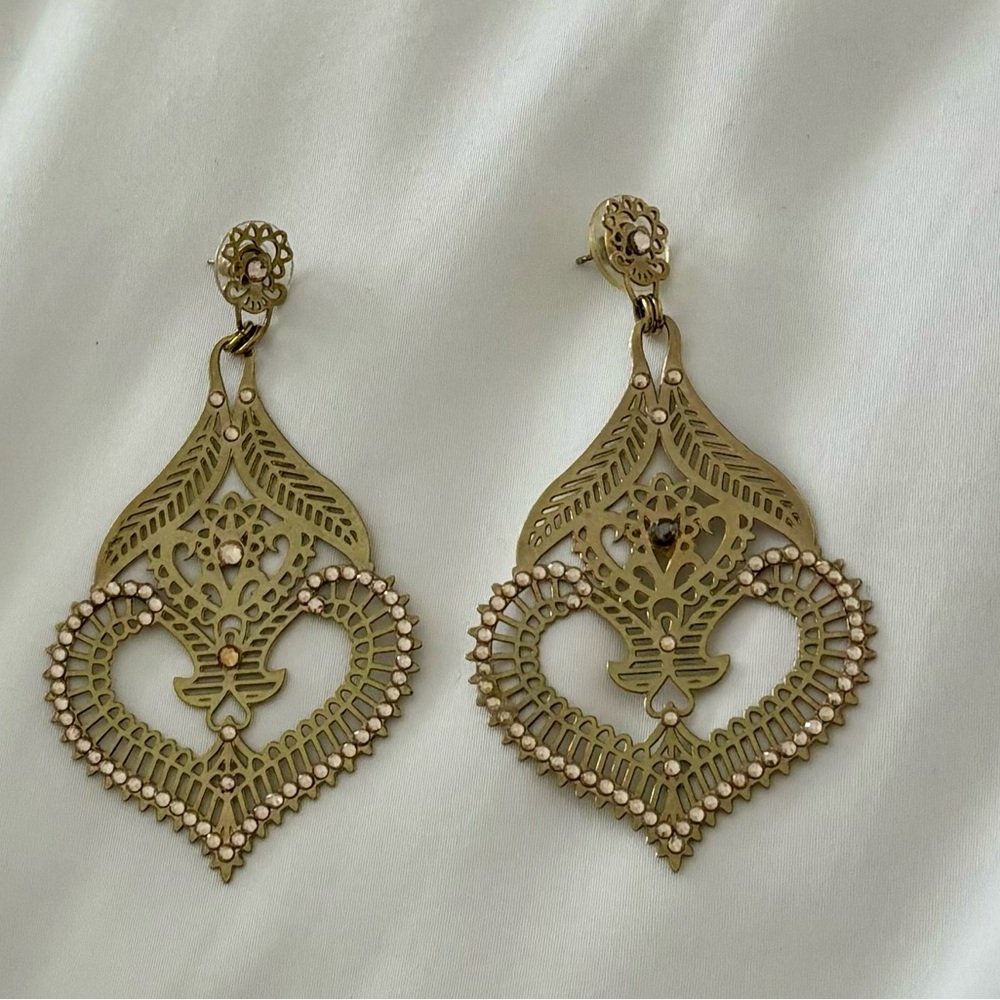 Gold earrings